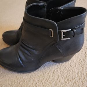 Womens Baretraps Boots